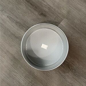 Never Used Spring Form Pan 9”